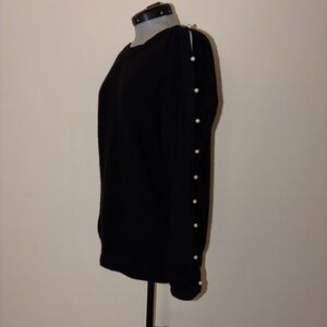 Bloomingdale's Cashmere Sweater in Black